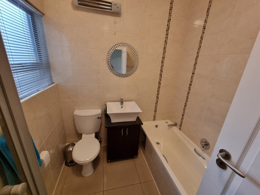 2 Bedroom Property for Sale in Vaalpark Free State